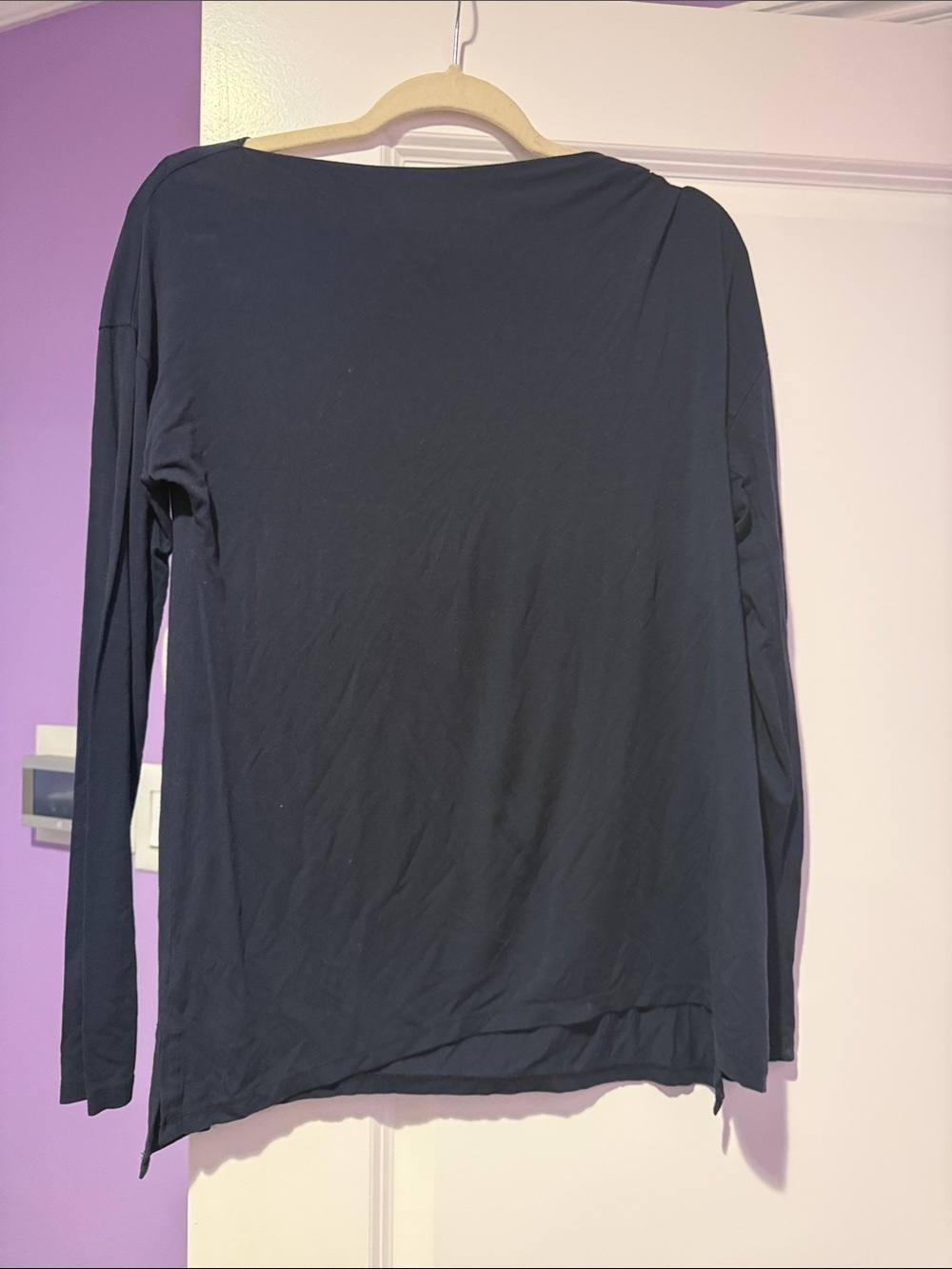 Vince long sleeve navy tshirt